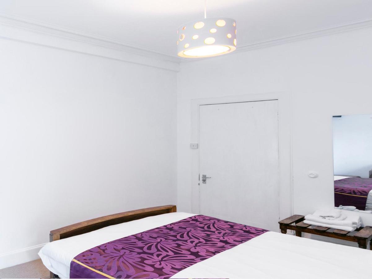 Oyo Lochinvar Hotel Glasgow Exterior photo