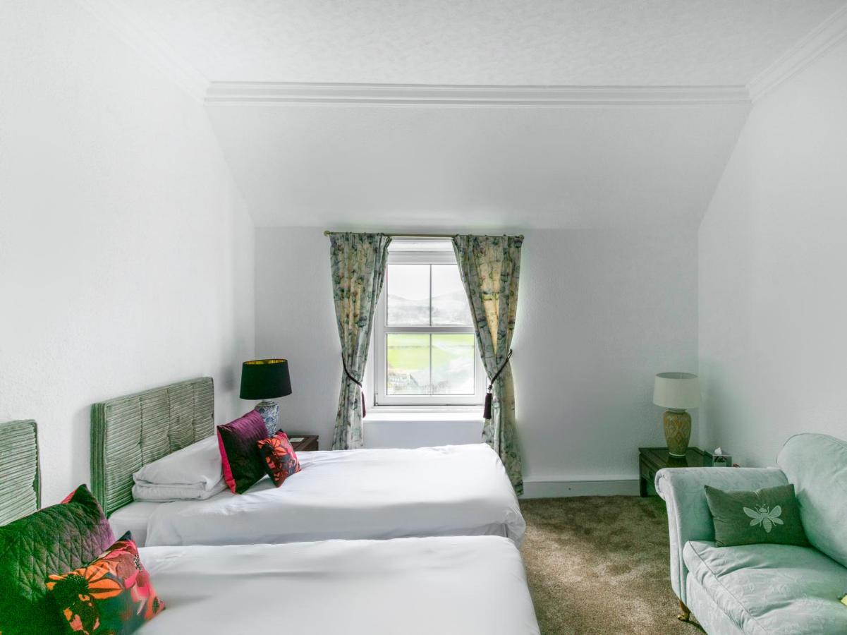 Oyo Lochinvar Hotel Glasgow Exterior photo